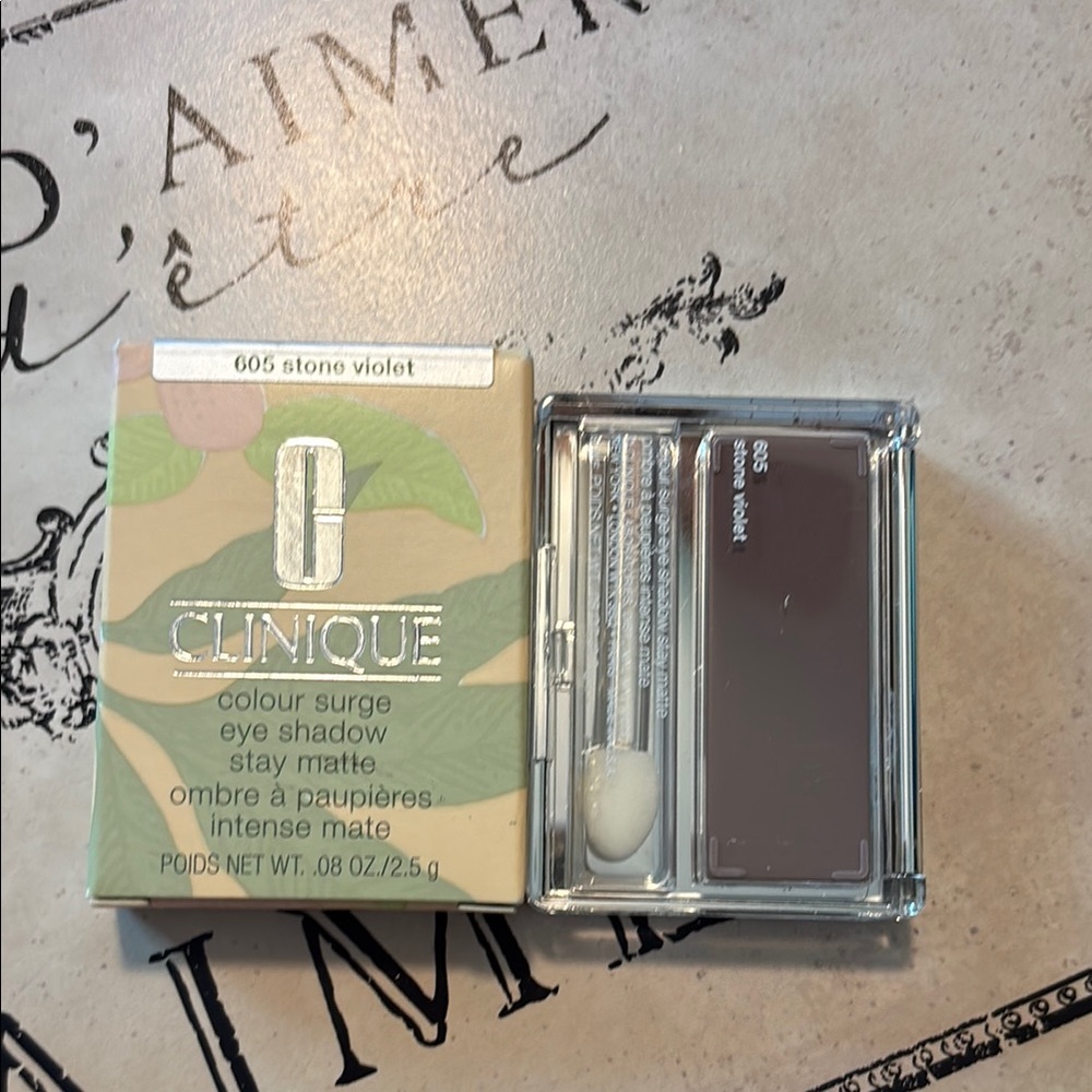 Clinique Stone Violet Matte Eye Shadow